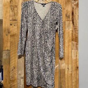Banana Republic Black and White Long Sleeve Dress